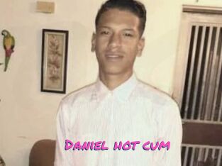 Daniel_hot_cum