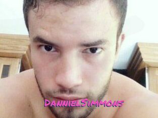 Danniel_Simmons