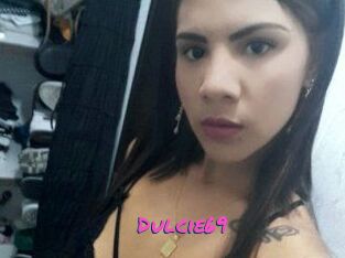 Dulcie_69