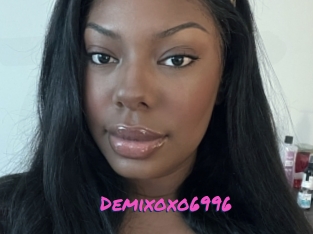 Demixoxo6996