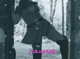 Julia6902