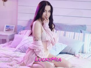 LuckyMia