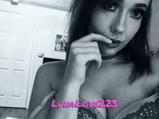 LunaLove223
