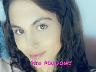 Mia_Meadows