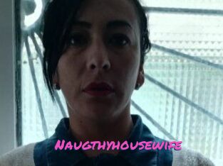 Naugthy_housewife