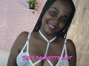 Sexy_brunette_hot